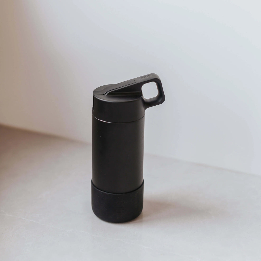 Bouteille réutilisable pour enfant noir
